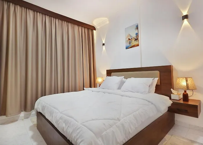 1-br Pool, Beach, Central, Museum, Airport, Wifi * 洪加達